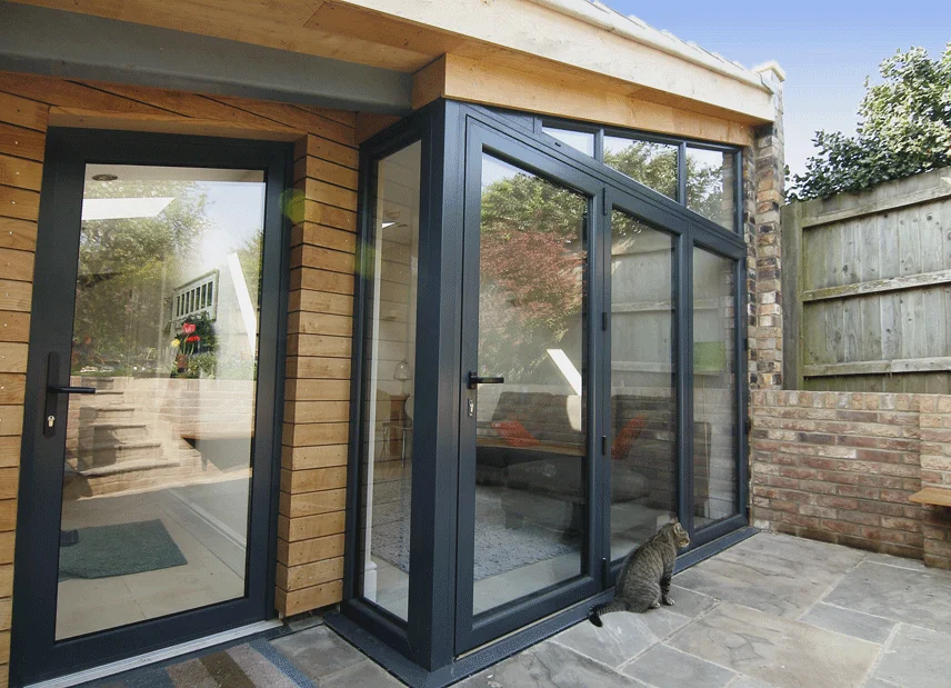 Automatic glass door mechanism
