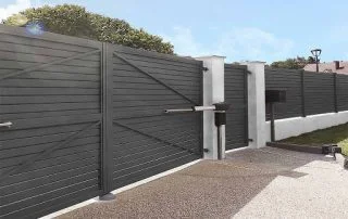 Heavy duty steel swing gate