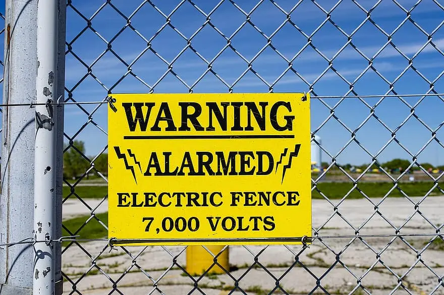 Electric fence security system warning sign for high security perimeter protection