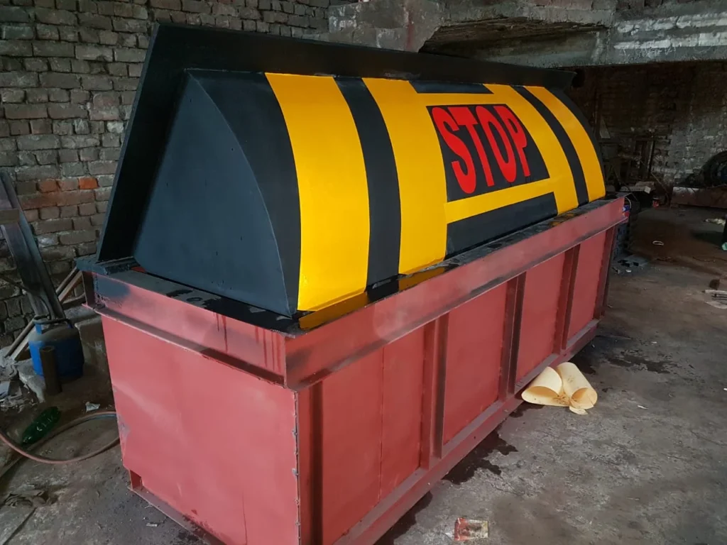 Heavy-duty hydraulic road blocker with STOP sign for vehicle security access control in Pakistan